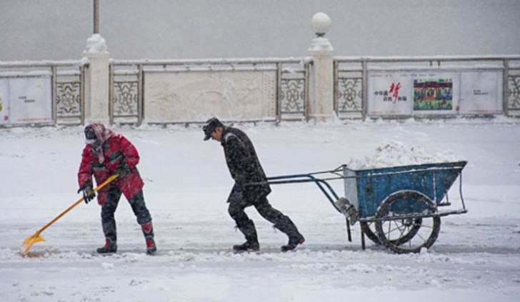 Снегопад в городе Харбин (Китай)