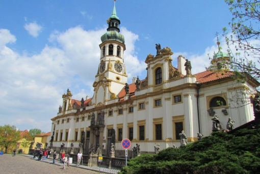 Костел Лорета в Праге (Чехия)