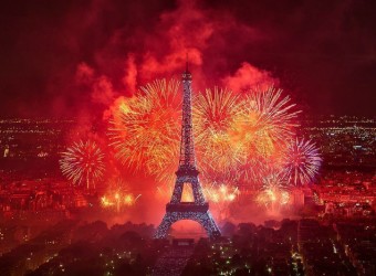 Эйфелева башня (Новый год в Париже)